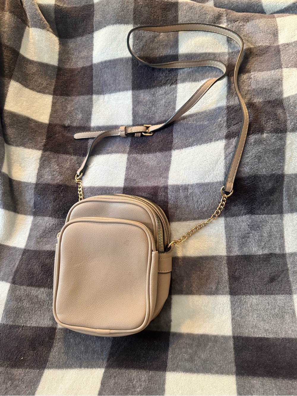 Women’s Compact Crossbody Bag in Light Taupe